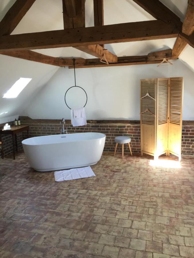 A L'Ecole Buissonniere Bed & Breakfast Honfleur Exterior photo