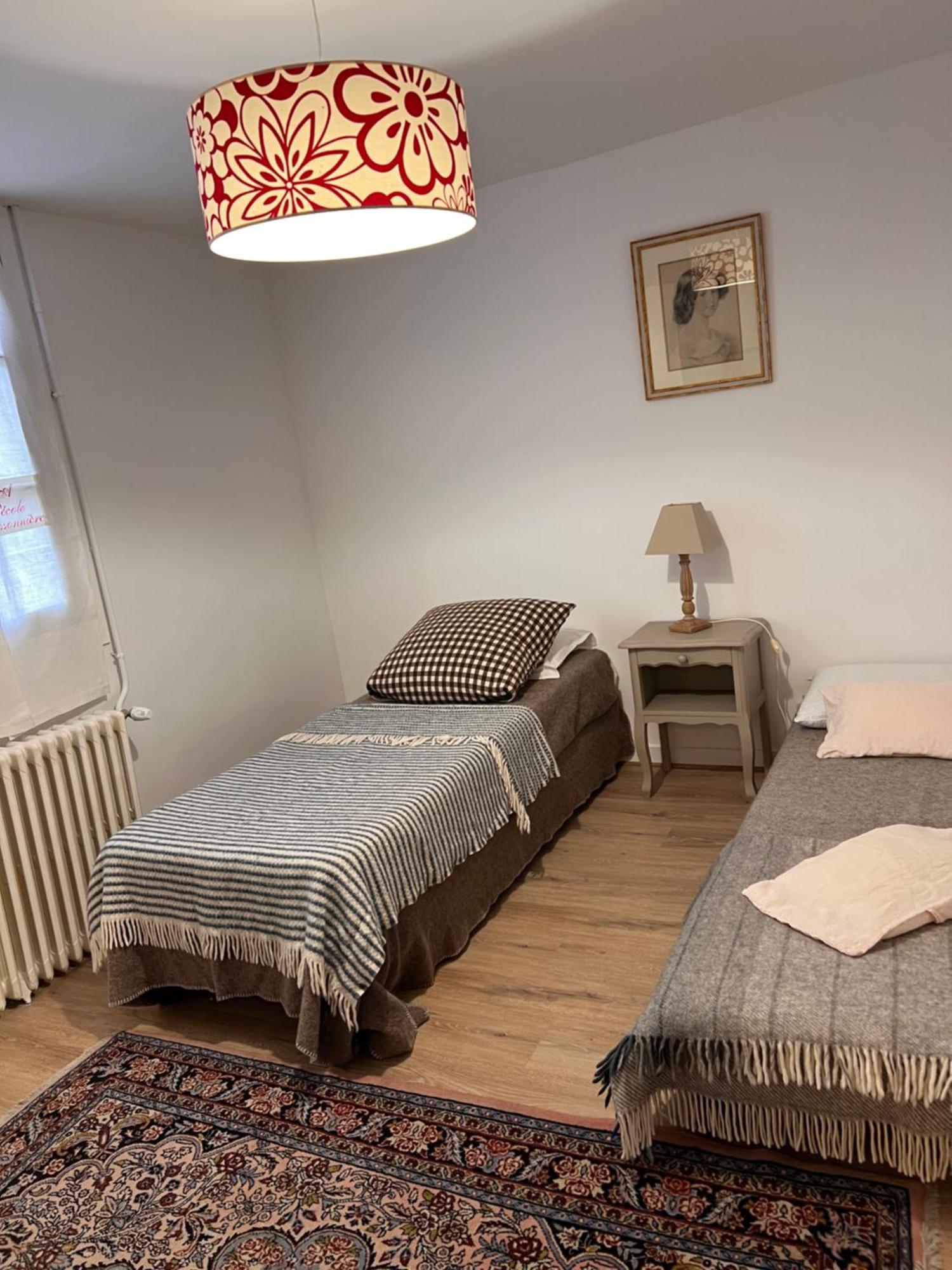 A L'Ecole Buissonniere Bed & Breakfast Honfleur Exterior photo