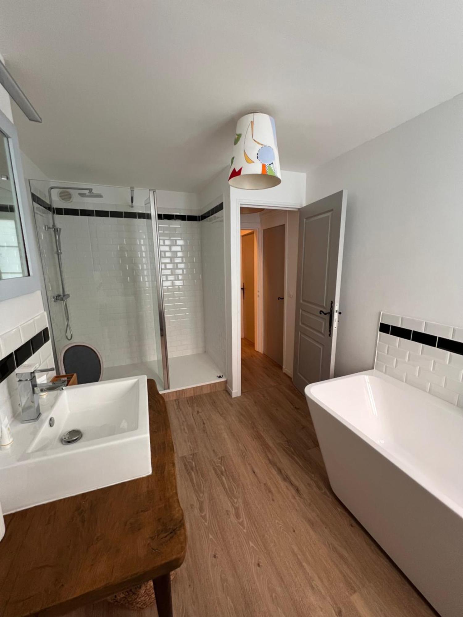 A L'Ecole Buissonniere Bed & Breakfast Honfleur Exterior photo