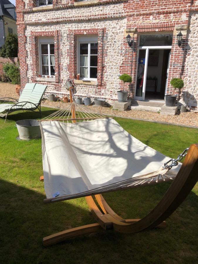 A L'Ecole Buissonniere Bed & Breakfast Honfleur Exterior photo
